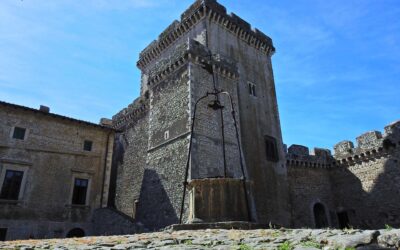 Teatro al Castello di Sermoneta, tre spettacoli (sostenibili) alla Corte dei Caetani | Radioluna