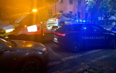 Incidente autonomo in centro: distrugge con l’auto i dissuasori | Latinatoday