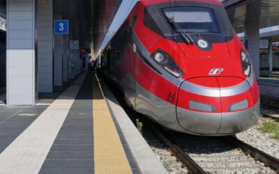 Ferrovie, sciopero del 19 e 20 maggio. Salvini firma la precettazione | Adnkronos