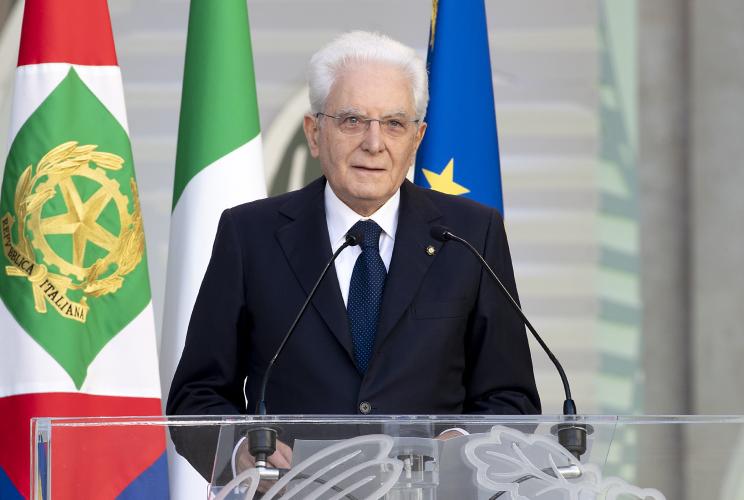 Mattarella: “Inaccettabile tempesta di fake news russe, servono regole internazionali” | maurizioblondet.it