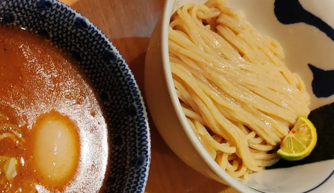 Tsukemen, il Ramen scomposto inventato da Kazuo Yamagishi | aggynomadi.it