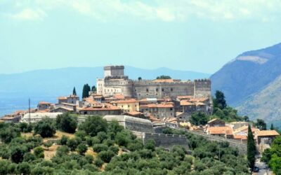 In bus a Sermoneta: a Ferragosto e nei week end navette per stazione, centro storico e Ninfa | Latinatoday