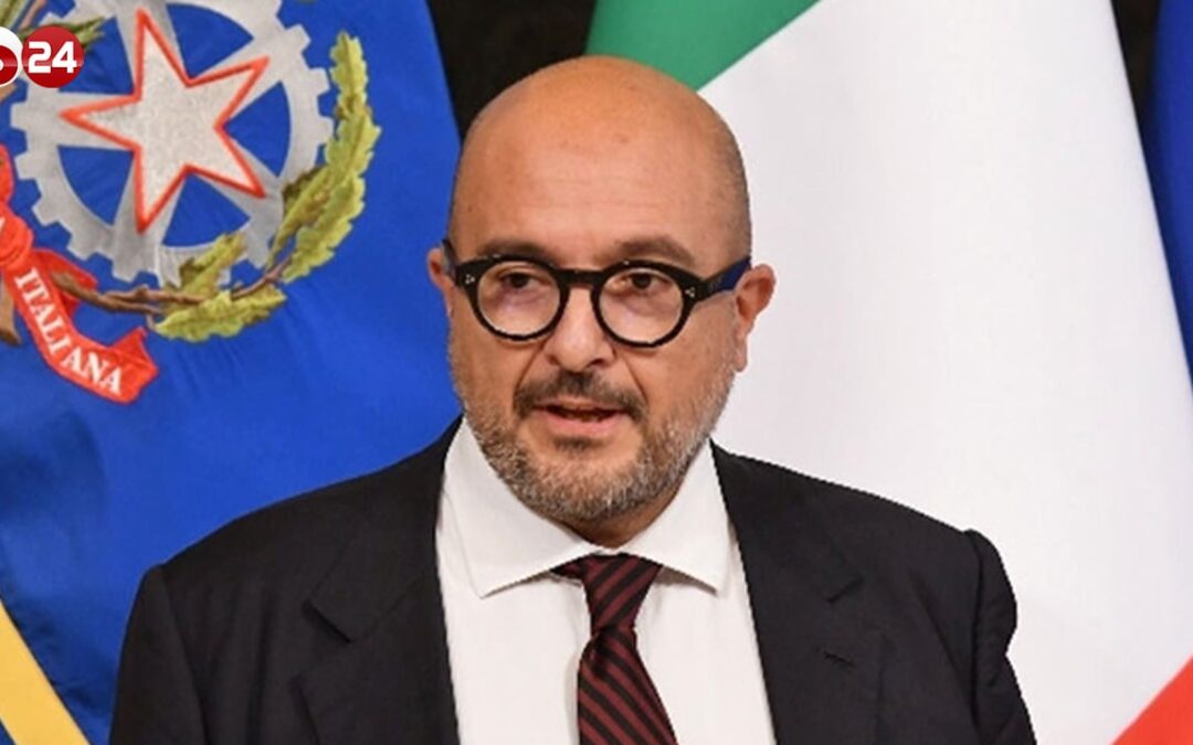 CASO BOCCIA: GENNARO SANGIULIANO SI DIMETTE. ALESSANDRO GIULI NUOVO MINISTRO DELLA CULTURA | Byoblu.com