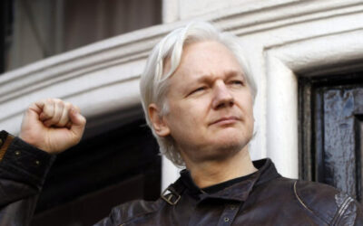 Julian Assange è libero e ha lasciato il Regno Unito: raggiunto accordo con giustizia Usa | tg24.sky.it
